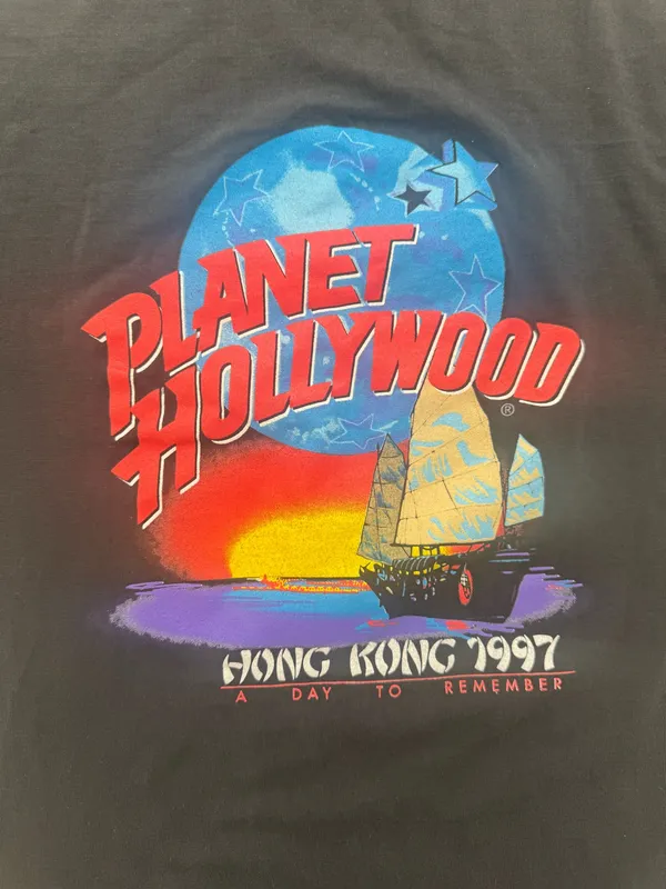 Vintage 1997 Planet Hollywood Hong Kong T Shirt L A Day To Remember 90s Tee - Image 2