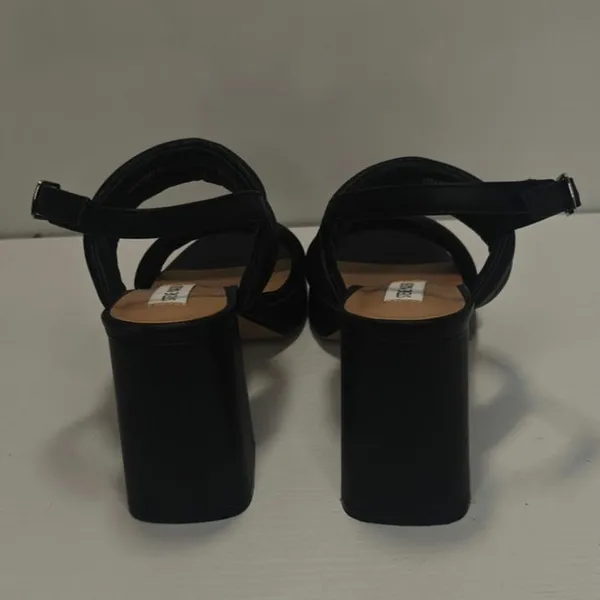 Black Steve Madden Heeled sandals sz 8.5 - Image 4