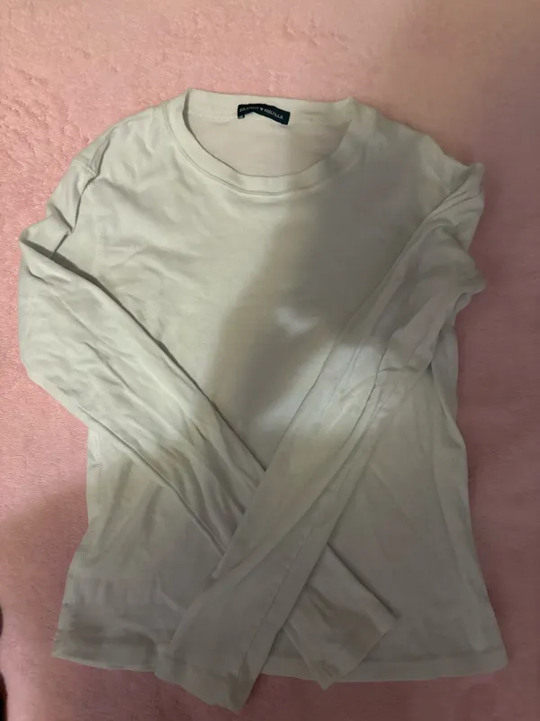 Brandy Melville Long Sleeve - Image 2