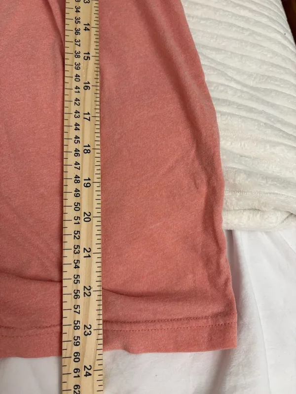 Abercrombie & Fitch Coral Pink V-Neck Short Sleeve Logo T-Shirt Women's Size XS - Image 7