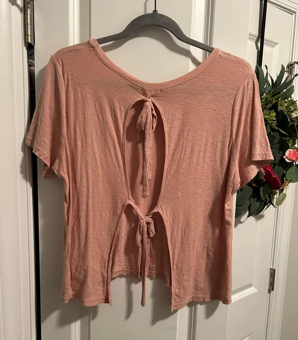 Boutique Pink Top Size L - Image 2