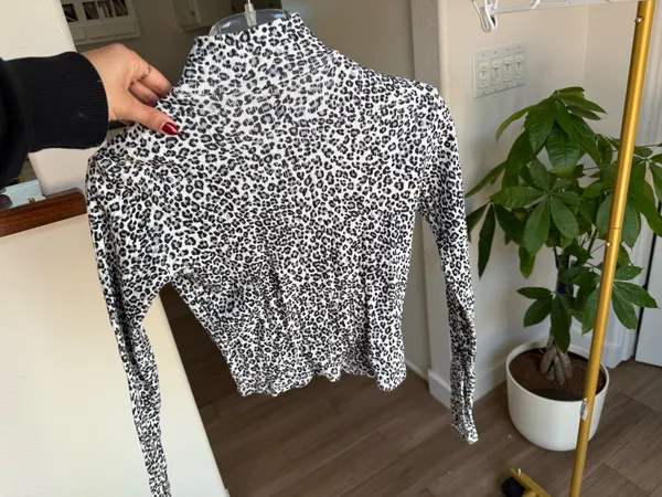 Brandy Melville Top - Image 4