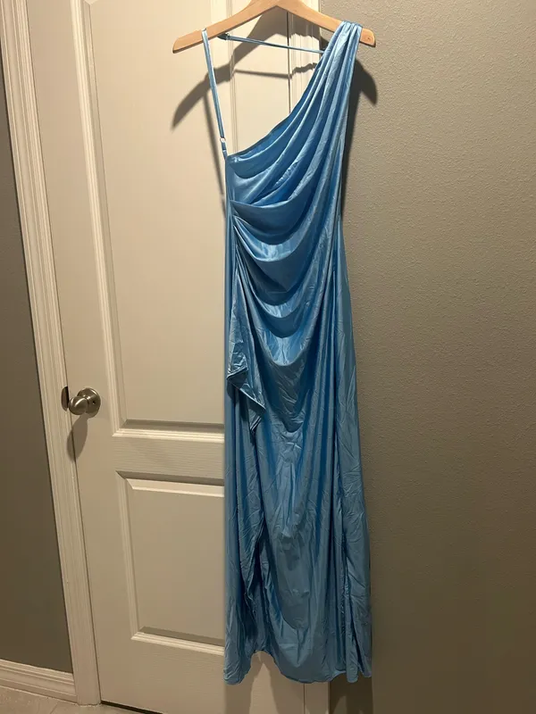 OYS Elegant One-Shoulder Sky Blue Dress - Image 2