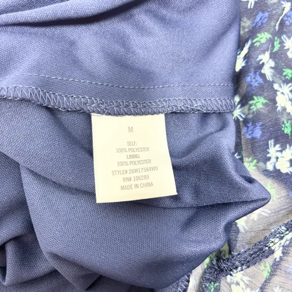Francesca’s Mi‎ Ami Navy Floral Wrap Dress Short Sleeve Above Knee Size M - Image 7