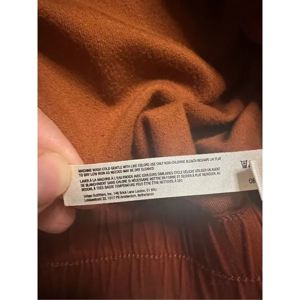 Anthropologie daily practice side tie velvet pullover burnt orange large - Image 8