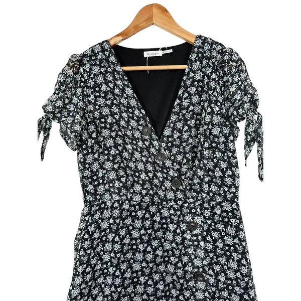 Blu Pepper Womens Dress Medium Floral Black White Lined V-Neck Knee Length‎ - Image 3