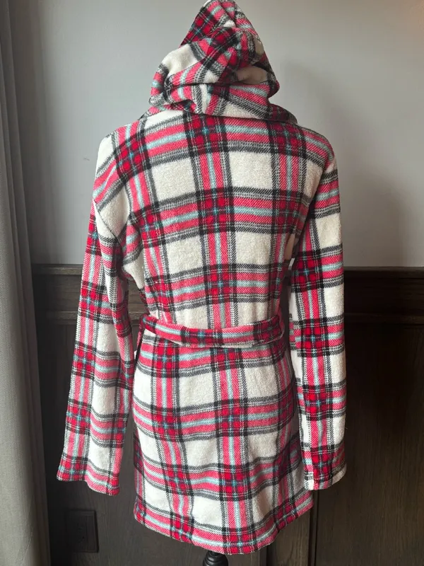 Forever 21 Red, Black & White Plaid Hooded Robe Largr - Image 3
