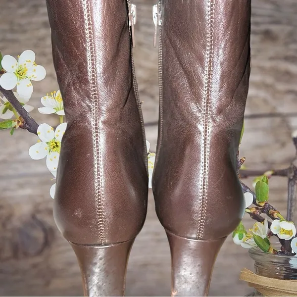 Unisa brown leather ankle boots! - Image 6