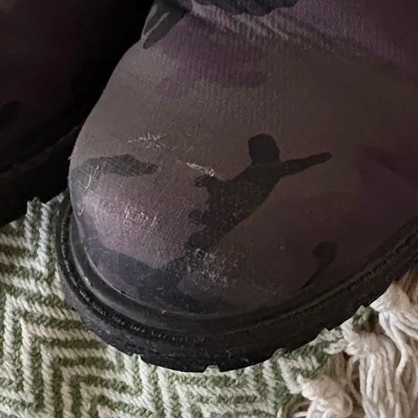 Timberland 6 “ iridescent waterproof boot in black camo matte leather Camo Boots - Image 12