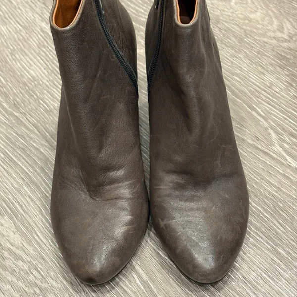 Lucky Brand Sairio Brown Leather Ankle Booties 6.5 Block Heel Twee Minimalist - Image 2