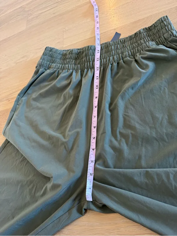 Vuori villa jogger green size large - Image 8
