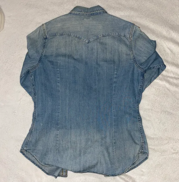 Levi’s Vintage Jean Button Down - Image 4