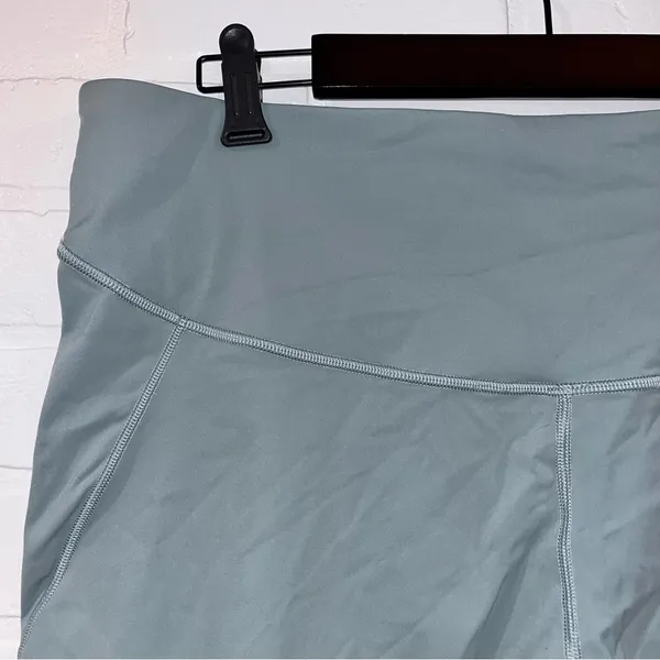 Lululemon Base Pace High-Rise Tight 25” in Misty Glade - Image 14