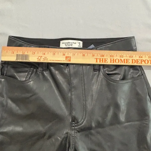 Abercrombie Curve Love 90s Straight Ultra High Rise Vegan Leather Pants 6S‎ - Image 6