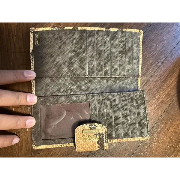 Wallet Coach Madison Op Sateen Slim Bifold Khaki Python Snake‎ Leather RARE J - Image 4