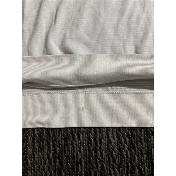 Lululemon Swiftly Tech Long Sleeve Breeze *Relaxed Fit White Cream Size 6 - Image 4
