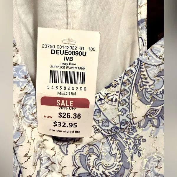 Daytrip Woman’s Ivory and Blue Surplice Woven Tank Medium NWT - Image 3