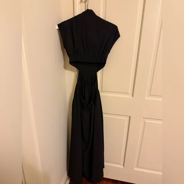 NWOT Black Cutout Maxi Dress - Image 4