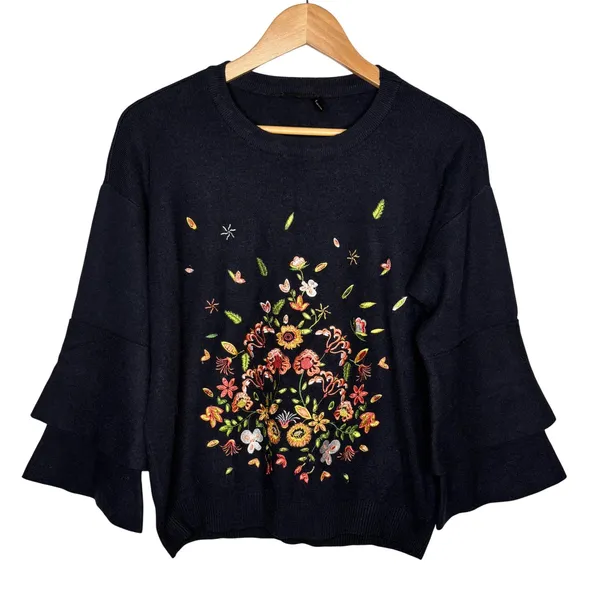 Blu Pepper Embroidered Bell Sleeve Sweater Boho‎ Navy Blue Floral Size Medium - Image 2