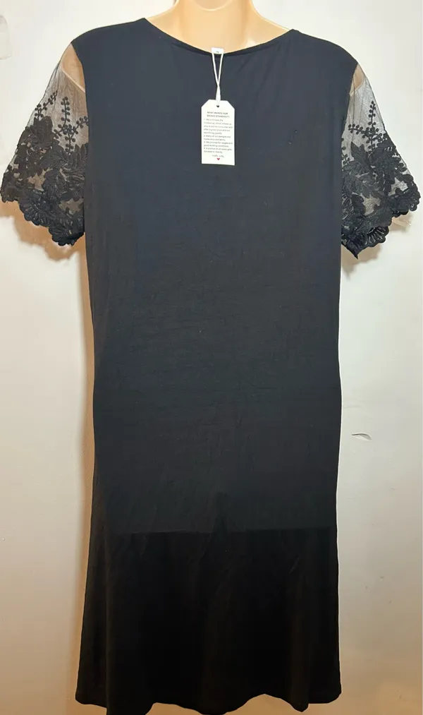 EXPRESS Elegant women's dress. Size L. $28. - Image 6