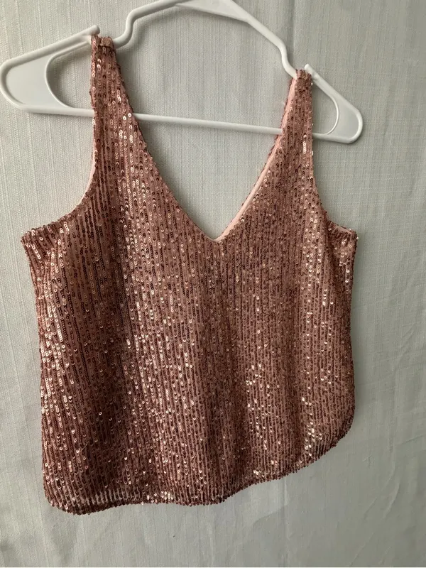 LOFT Petites women’s size XXSP Rose Gold Sequin Halter Crop Top Excellent(A641) - Image 3