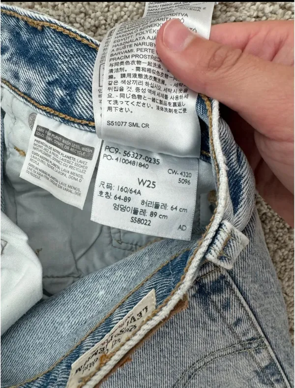 Levi’s 501 Shorts - Image 3