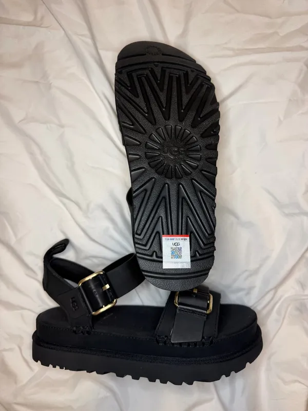UGG Sandals Platform - Image 3