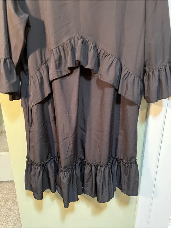 Women’s Size Large Mini Dress Black Ruffle V-Neck A-Line 3/4 Sleeve Collared LBD - Image 3