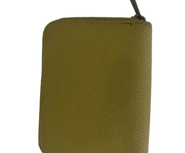 A New Day small yellow zippered wallet - Image 3