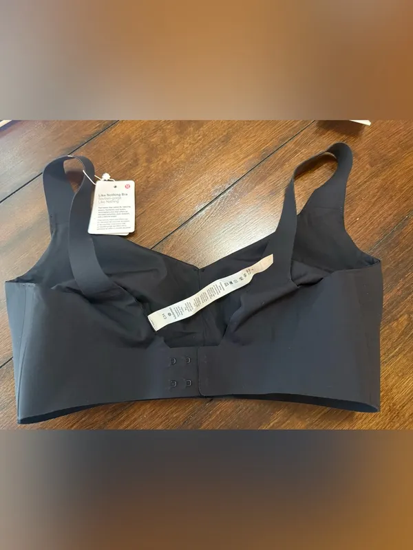 Lululemon "Like Nothing Bra" Women's Size 34E Lightweight Support Black. NWT - Image 3
