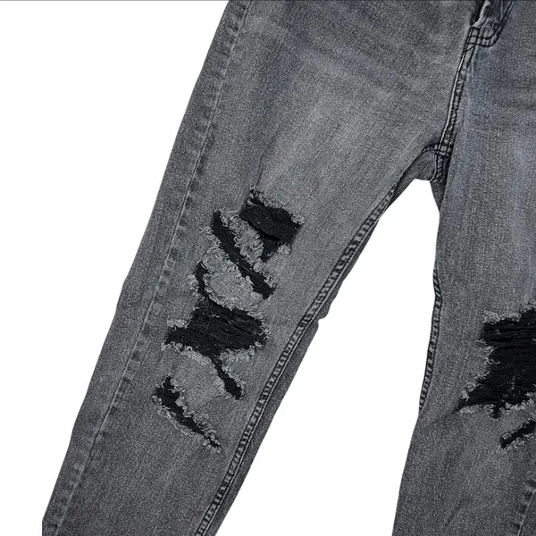 Wilde fable high rise mom jeans black distressed ankle length size 4 casual - Image 2