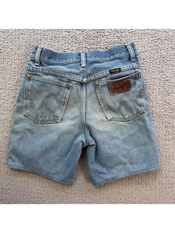 Vintage USA Made Wrangler Denim Jean Shorts Womens 25 High Rise Light Wash Mom - Image 2