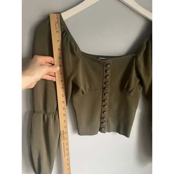 Zara Ren Faire Olive Green Knit Button Front Balloon Sleeve Crop Top Small - Image 4