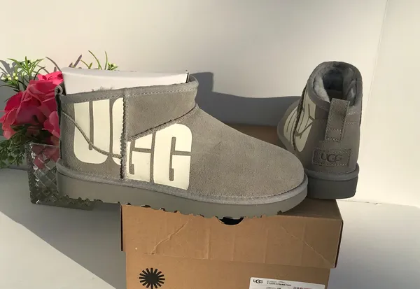 UGG Classic Ultra Mini Chopd - Image 2