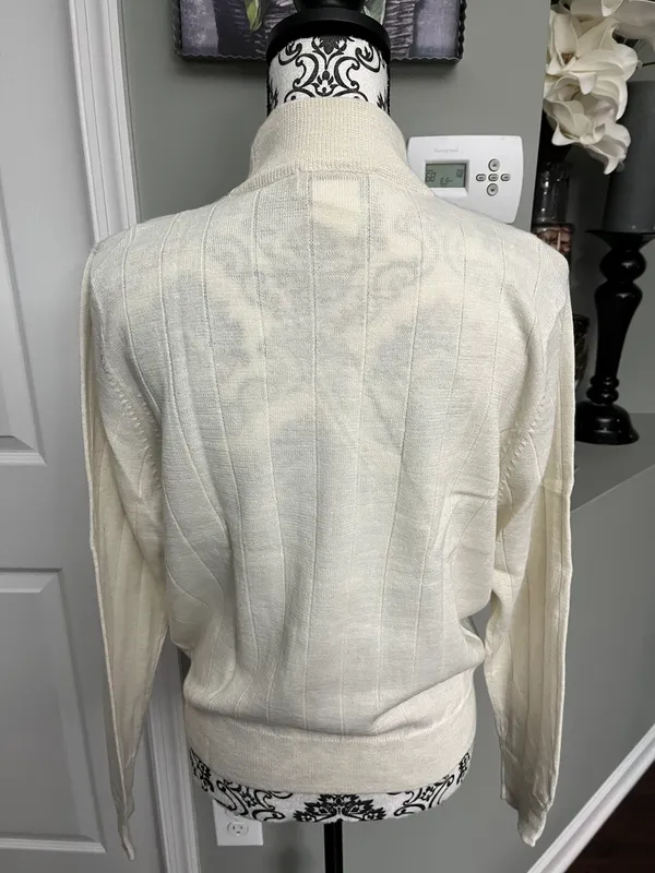 Harvé Benard Sport Size Large Beige Mock Neck Sweater - Image 2