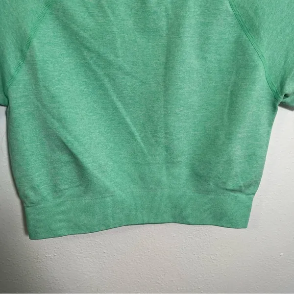 Women's Size Large Crew Neck Yoga Cropped Top Mint Green Short‎ Sleeve Stretchy - Image 5