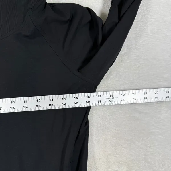 Lululemon High Lines Pullover Black Funnel Neck Pleated Back Pullover Size 2 - Image 2