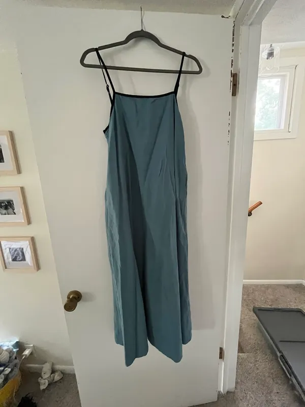 Amazon Linen Dress - Image 2