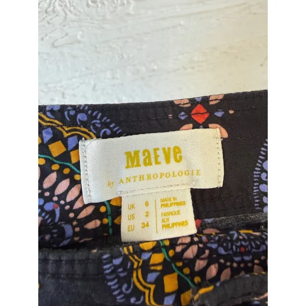 Maeve Anthropologie Black Medallion Print Chino‎ Shorts Size 2 High Rise - Image 2