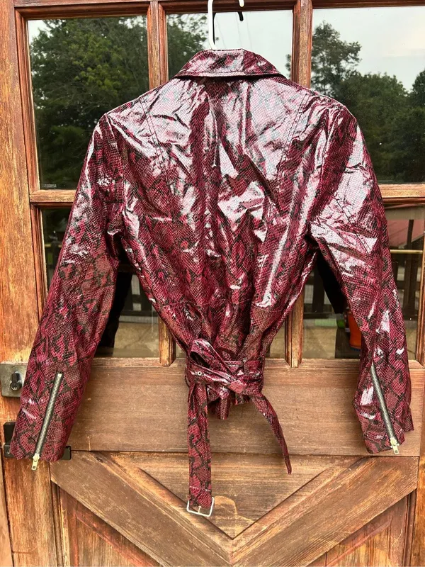 New Y2K 2000s style pleather snakeskin burgundy belted motorcycle jacket S nwot - Image 4