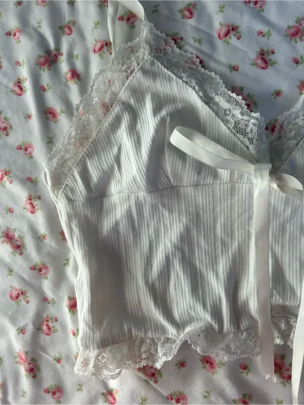 White Lace - Image 2