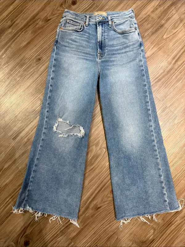 7 For All Mankind Luxe Vintage Cropped Jo Jeans 27 Distressed Wide Leg $228 - Image 2