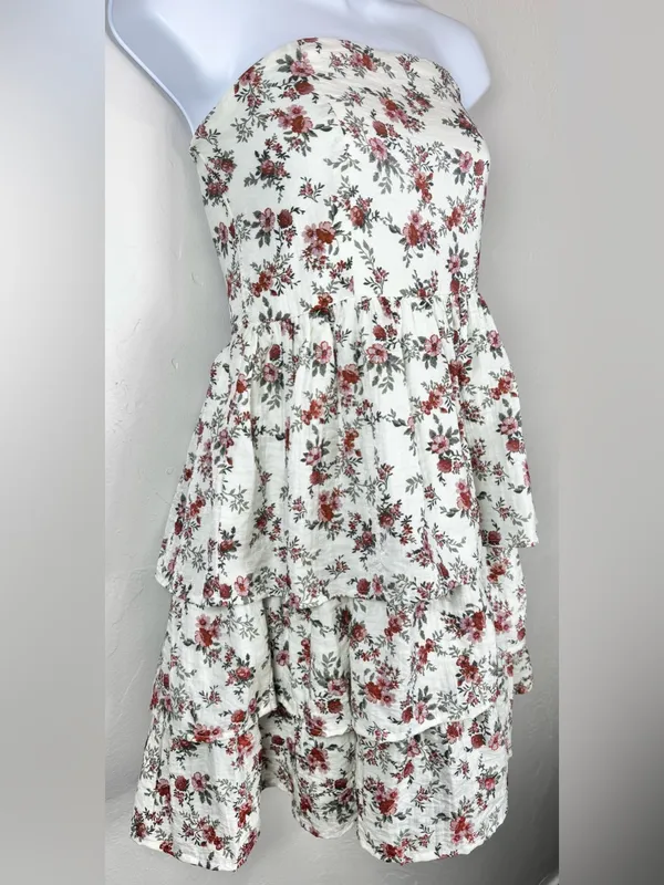 Altar'd State Ivory Strapless Floral Tiered Mini Dress Size Large - Image 4
