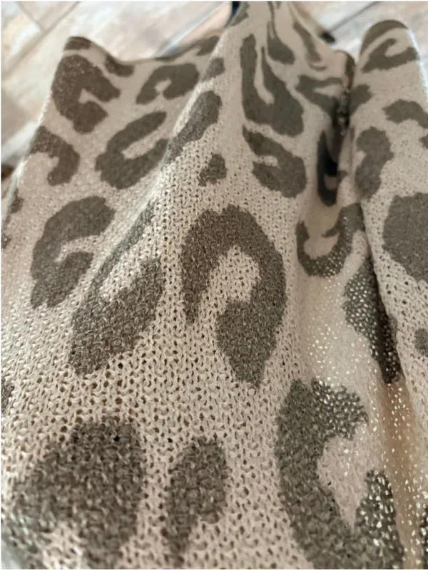 POL Olive Leopard Print Oversized V-Neck Top Cover Size M (oversized 31” PRP) - Image 5