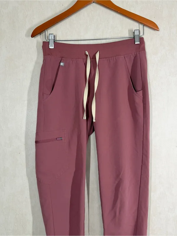 Figs Women’s Zamora Jogger Scrub Pants Pull On in Mauve Pink XSP - Image 2