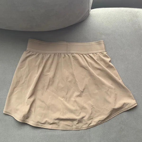 Alo Yoga Match Point Tennis Skirt Gravel S - Image 5