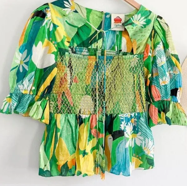 Farm Rio Vintage Toucans Smocked Peplum Top Medium - Image 5