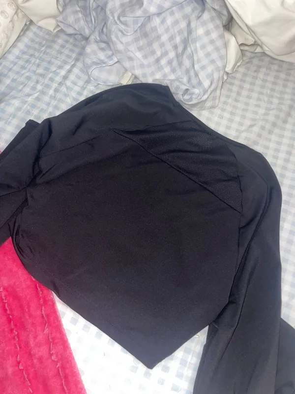 Gymshark Cropped Long Sleeve - Image 5