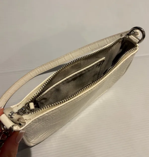 White Shoulder Leather Bag - Image 2