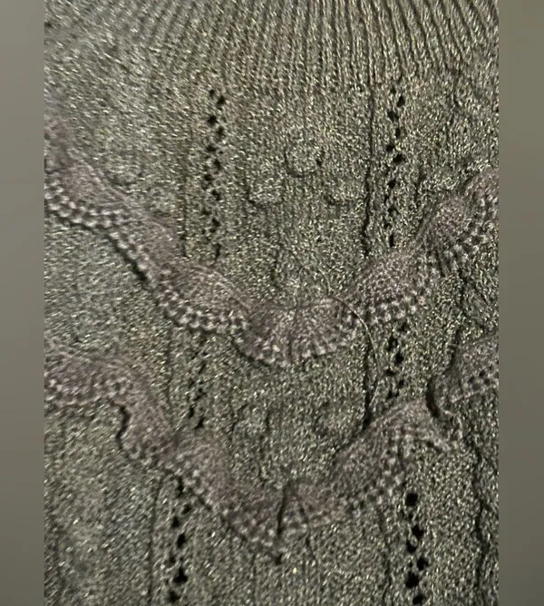ZARA KNITTED half top gorgeous black preowned size s - Image 2